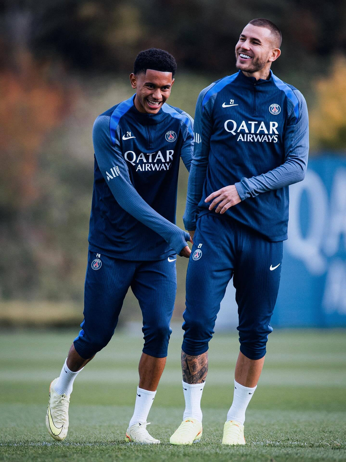 开云体育风险分析-关于刚刚!赛前巴黎圣日耳曼备战法甲今晨罗马备战欧冠,今晚巴黎圣日耳曼调整名单以备荷甲的信息